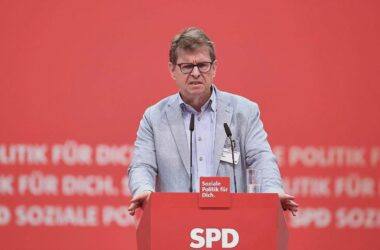 Stegner begrüßt Ausschluss von AfD-Mitgliedern aus Staatsdienst