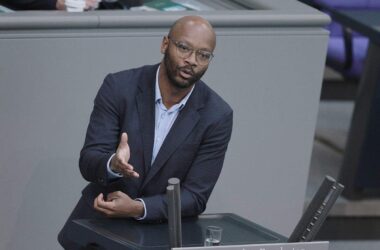 Zorn fordert Union zu konstruktiver Zusammenarbeit auf