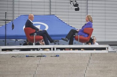 "Sommerinterview" mit Bas begleitet von Protesten aufgezeichnet