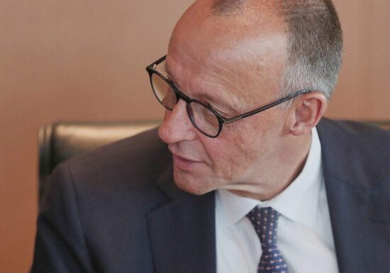 Waffenembargo: Eltern von deutscher Geisel schreiben Brief an Merz