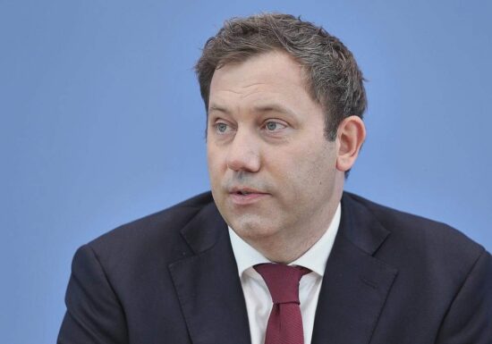 Nach Klingbeil-Vorstoß: Frei pocht auf Koalitionsvertrag