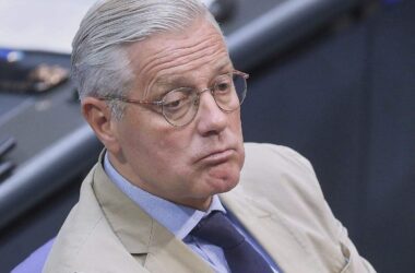 CDU-Außenpolitiker uneins bei Sicherheitsgarantien für Ukraine