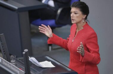 Wagenknecht: "Deutschland steckt tief in der Merzession"