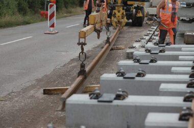 Lutz-Abgang: Grüne wollen "massive Investitionen in die Schiene"