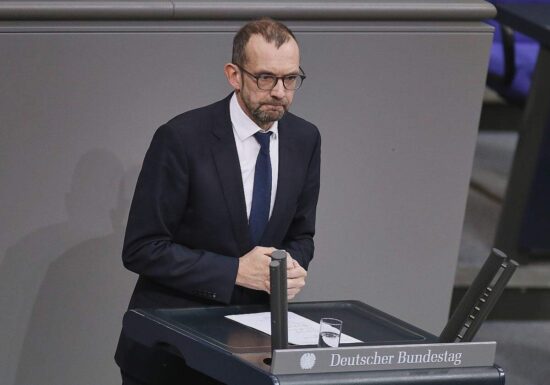 Rufe aus Union nach allgemeinem Dienstjahr auch für Ausländer