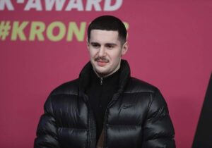 "Golden" an Spitze der deutschen Single-Charts - Sira auf Platz drei