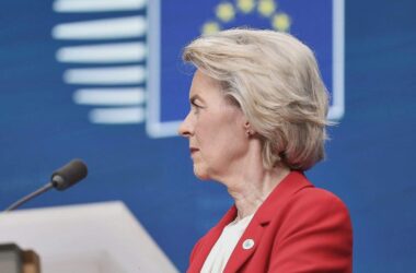 Von der Leyen verteidigt Zoll-Deal mit Trump