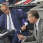 Mayer kritisiert Israel-Waffenstopp wegen militärischer Abhängigkeit