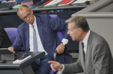 Mayer kritisiert Israel-Waffenstopp wegen militärischer Abhängigkeit
