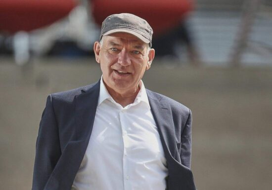 Van Aken wirft Merz "Tendenz zum Macho" vor