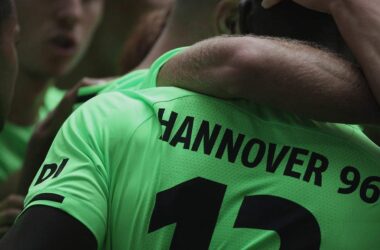2. Bundesliga: Hannover siegt auch in Kiel - Platz eins gefestigt
