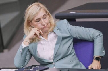 Grüne kritisieren langsames Handeln der Gesundheitsministerin