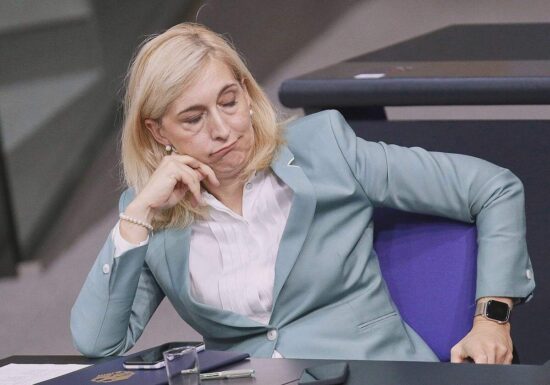 Grüne kritisieren langsames Handeln der Gesundheitsministerin