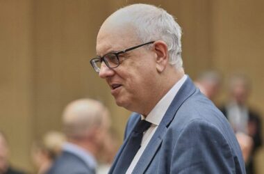 Bovenschulte mahnt in Debatte über Gender-Verbot zur Mäßigung