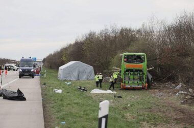 Anklage nach Flixbus-Unfall auf A9 bei Leipzig erhoben