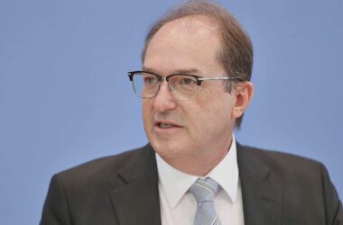 Grüne kritisieren Haltung Dobrindts zu Palantir-Software
