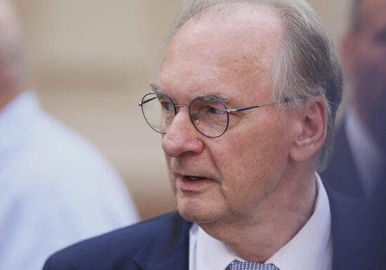 Haseloff gegen Steuererhöhungen und für "Update von Hartz IV"