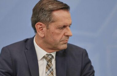 Niedersachsens Ministerpräsident fürchtet Staatszersetzung von innen