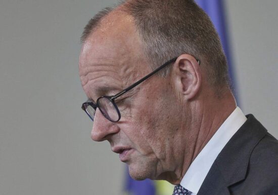 Forsa: Union und AfD gleichauf - Zufriedenheit mit Merz sinkt