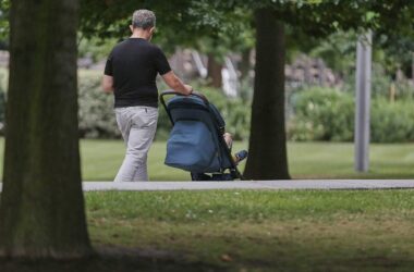 Studie: Väter wollen mehr Zeit mit ihren Kindern verbringen