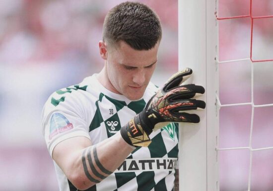 Eintracht Frankfurt verpflichtet Torwart Michael Zetterer