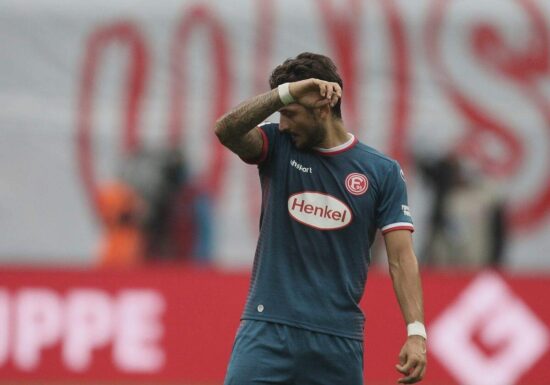 2. Bundesliga: Kampfbetontes Remis zwischen Düsseldorf und KSC