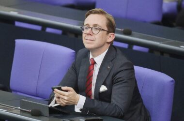 Amthor begrüßt Idee von Asylleistungen als Darlehen