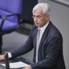 Middelberg warnt vor "drastisch" wachsenden Haushaltslücken