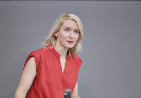 Linke will Transformationsfonds für die Autoindustrie