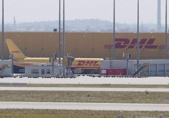 DHL kündigt Wiederaufnahme des Paketgeschäfts mit den USA an