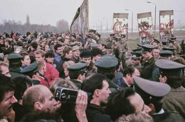 Umfrage: Ostdeutsche schätzen Erbe der friedlichen Revolution sehr