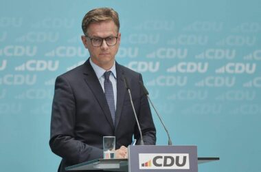 Linnemann drängt auf Agenda 2030 nach Vorbild Gerhard Schröders