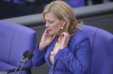 Klöckner warnt vor Unterdrückung von Debatten in Parlamenten