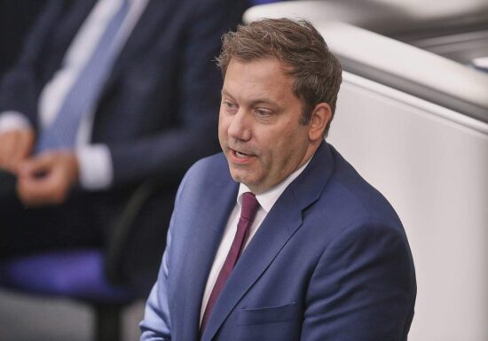 Haushaltswoche beginnt - Klingbeil warnt vor Status quo
