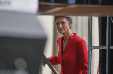 Wagenknecht zweifelt an Russlands Urheberschaft diverser Angriffe