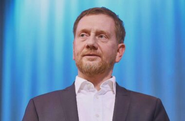 Kretschmer sieht Osten bei Rüstungsaufträgen benachteiligt