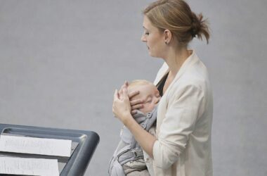 Steinmüller fordert mehr Akzeptanz für Eltern in der Politik