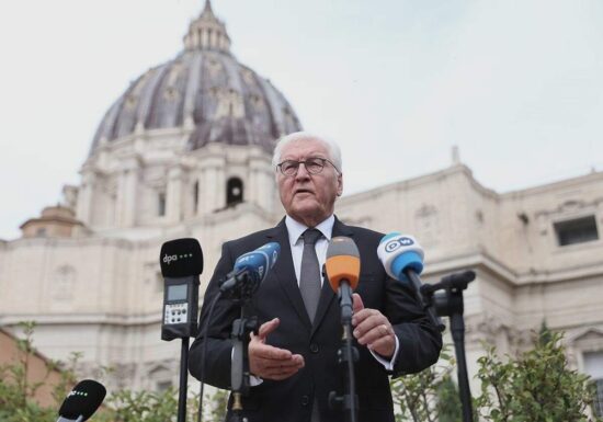 Steinmeier nach Privataudienz beim Papst: Sorge um Mitgliederschwund