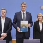 Al-Wazir gibt Bund Schuld für Probleme bei Deutscher Bahn