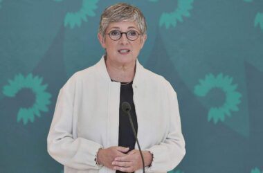 Haßelmann wirft Regierung "Haushaltstrickstereien" vor