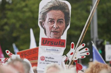 Von der Leyen muss sich neuen Misstrauensanträgen stellen