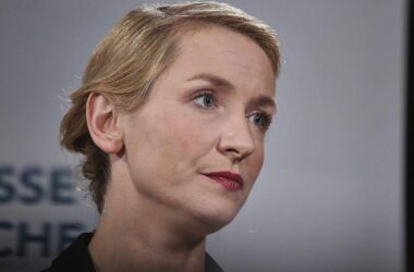 Linke für Abschaffung der Bemessungsgrenze in der GKV
