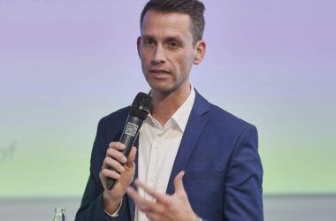 Grüne sehen historische Chance des Sondervermögens vertan