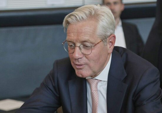 Röttgen will schnelles Beschaffungsprogramm für Abwehr-Drohnen