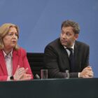 SPD-Politiker drängen Parteispitze zu Offensive