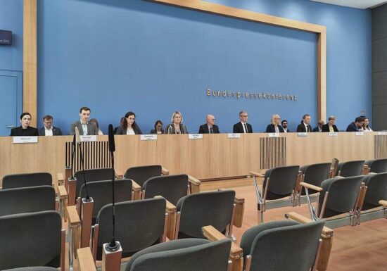 Bundesregierung zurückhaltend bei Nouripours Wahlreform-Vorschlag