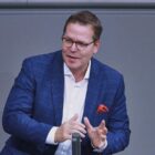 Staatssekretär für Einführung von günstigen Basistarifen in GKV