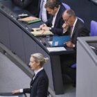 AfD und Union im Politbarometer erstmals gleichauf