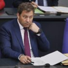 Haushaltswoche startet - Klingbeil verteidigt Etat