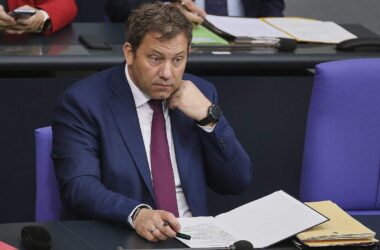 Haushaltswoche startet - Klingbeil verteidigt Etat